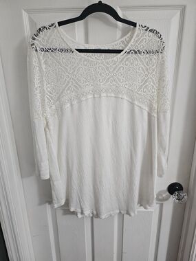 Cato Ivory Lace Yoke Three-Quarter Sleeve Blouse